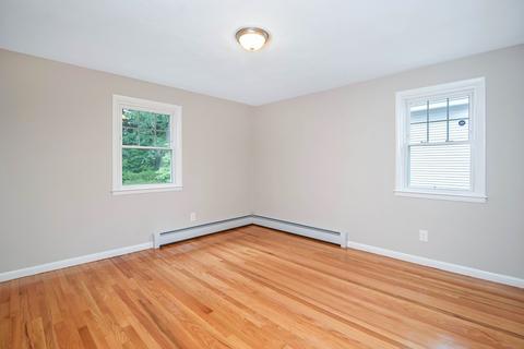 22 Hadley St, Springfield, MA 01118 photo 32