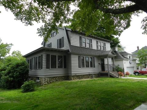 6 Perrot St, Worcester, MA 01602 photo 2