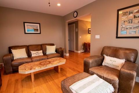 160 Prospect St #2, Gloucester, MA 01930 photo 4