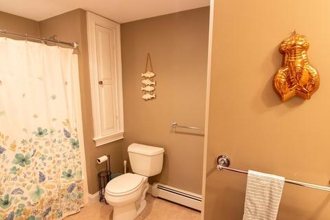 160 Prospect St #2, Gloucester, MA 01930 photo 11