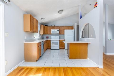 56 County St, Worcester, MA 01604 photo 7