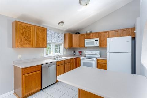 56 County St, Worcester, MA 01604 photo 8