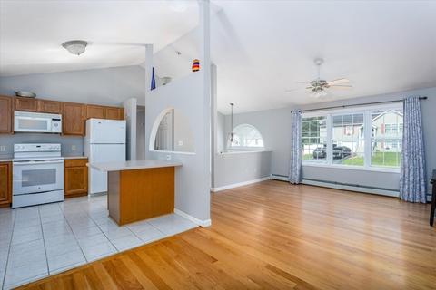 56 County St, Worcester, MA 01604 photo 2