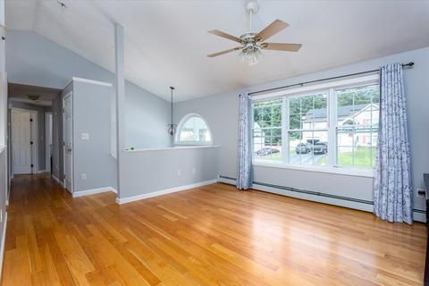 56 County St, Worcester, MA 01604 photo 3