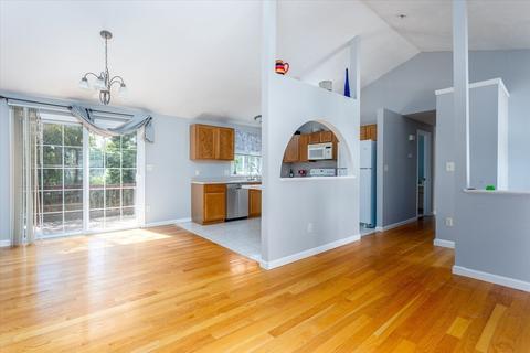 56 County St, Worcester, MA 01604 photo 5