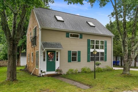 10 Freeman St, Bourne, MA 02532 photo 1