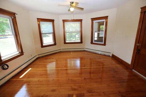 16 Emerald Ave, Webster, MA 01570 photo 5