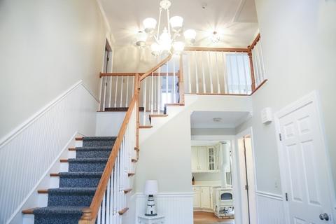 8 Madison Ave, Danvers, MA 01923 photo 22