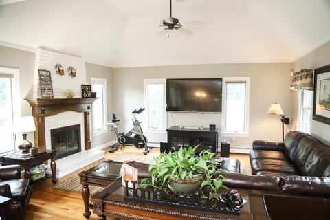 8 Madison Ave, Danvers, MA 01923 photo 19