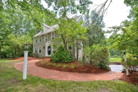11 Daniels Rd, Mendon, MA 01756 photo 1