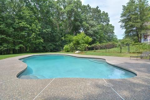 11 Daniels Rd, Mendon, MA 01756 photo 10