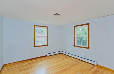 8 Donlyn Dr, Chicopee, MA 01013 photo 12