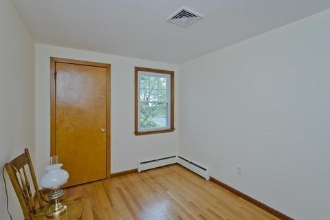 8 Donlyn Dr, Chicopee, MA 01013 photo 15