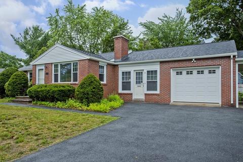 8 Donlyn Dr, Chicopee, MA 01013 photo 1