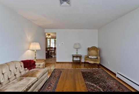 8 Donlyn Dr, Chicopee, MA 01013 photo 10