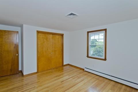 8 Donlyn Dr, Chicopee, MA 01013 photo 13