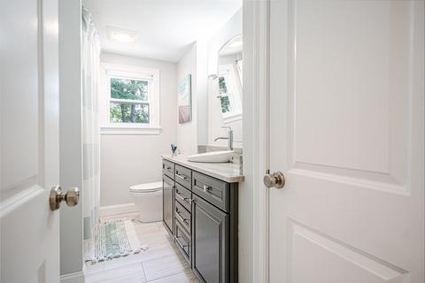 2 Hemlock Rd, North Reading, MA 01864 photo 22