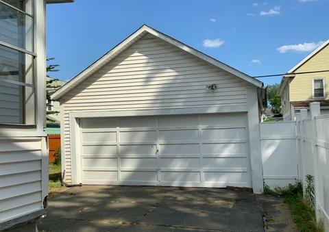 41 Miller St, Springfield, MA 01104 photo 2