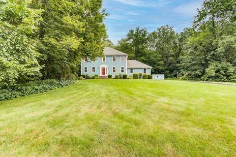 11 Merriam Way, Upton, MA 01568 photo 2
