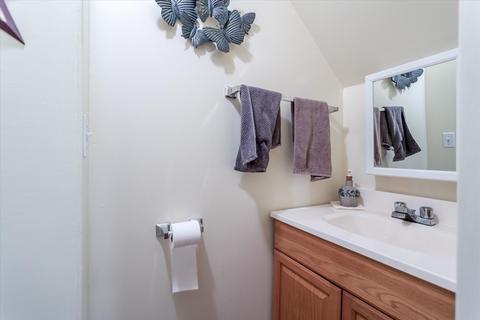 9 Pleasant St, Ware, MA 01082 photo 20