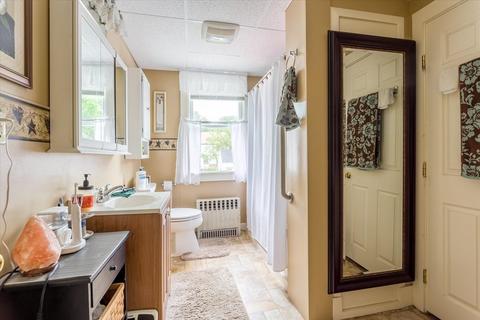 9 Pleasant St, Ware, MA 01082 photo 22