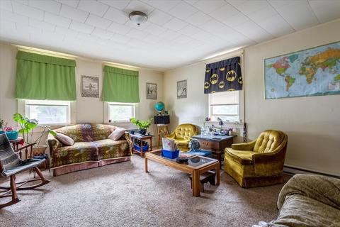 9 Pleasant St, Ware, MA 01082 photo 13