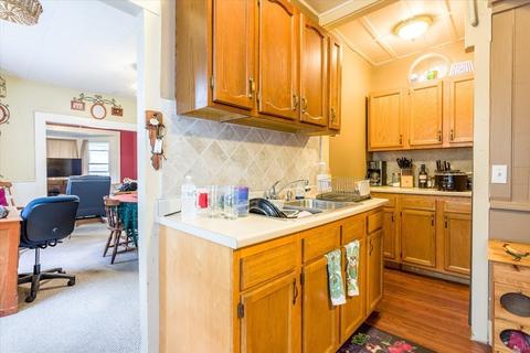 9 Pleasant St, Ware, MA 01082 photo 31