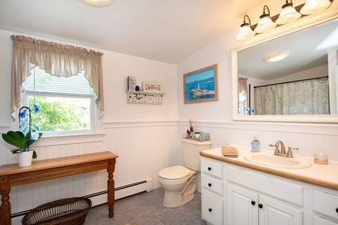 8 Merrill Rd, Hull, MA 02045 photo 22