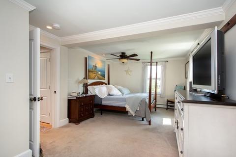 8 Merrill Rd, Hull, MA 02045 photo 19