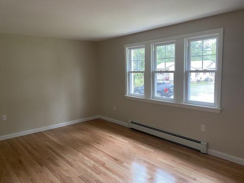 65 Penncastle St, Springfield, MA 01129 photo 8