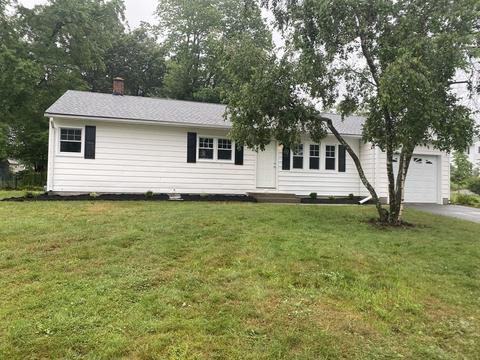 65 Penncastle St, Springfield, MA 01129 photo 2