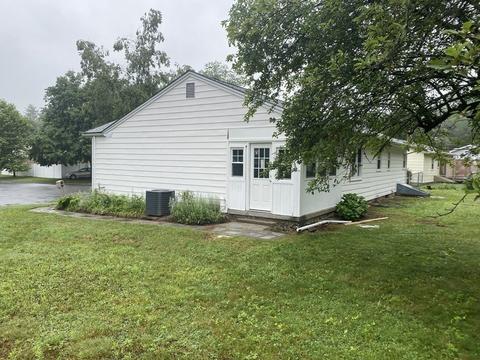 65 Penncastle St, Springfield, MA 01129 photo 6