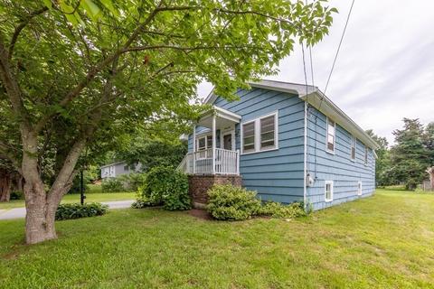 35 Babbitt St, Fairhaven, MA 02719 photo 2