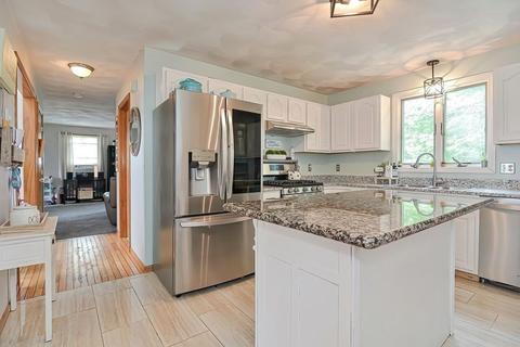 165 Mcmahon St, Fall River, MA 02721 photo 11