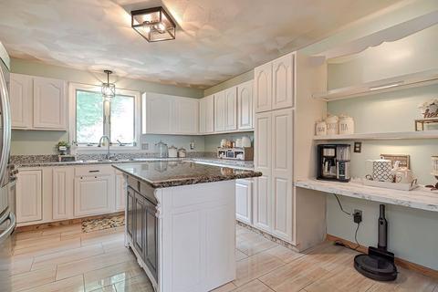 165 Mcmahon St, Fall River, MA 02721 photo 7