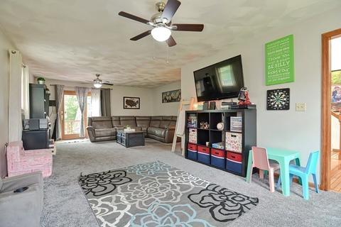 165 Mcmahon St, Fall River, MA 02721 photo 18