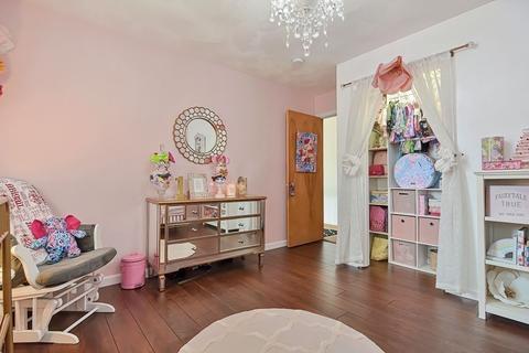 165 Mcmahon St, Fall River, MA 02721 photo 31