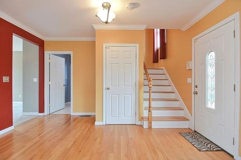 17 Michael St, Fall River, MA 02721 photo 8