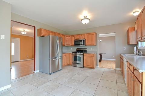 17 Michael St, Fall River, MA 02721 photo 10