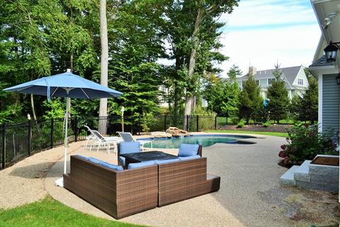 28 Whitehall Cir, Beverly, MA 01915 photo 6