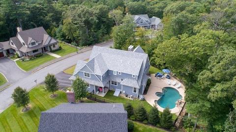 28 Whitehall Cir, Beverly, MA 01915 photo 4