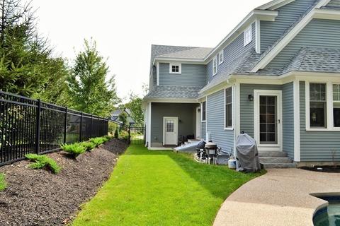 28 Whitehall Cir, Beverly, MA 01915 photo 40