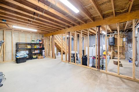 18 Ogden St, Chicopee, MA 01013 photo 36