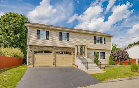 18 Ogden St, Chicopee, MA 01013 photo 3