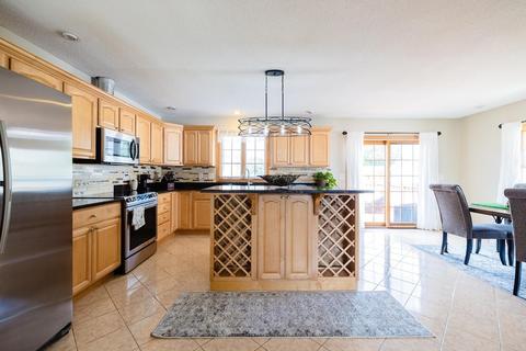 18 Ogden St, Chicopee, MA 01013 photo 8