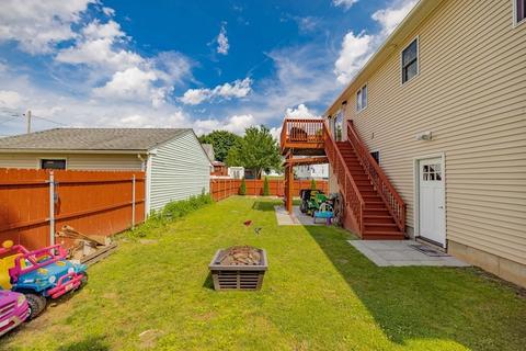 18 Ogden St, Chicopee, MA 01013 photo 7