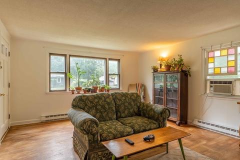 46 Morin Dr, Easthampton, MA 01027 photo 9