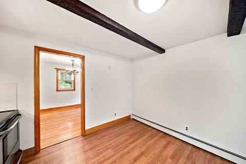 104 West, Reading, MA 01867 photo 4