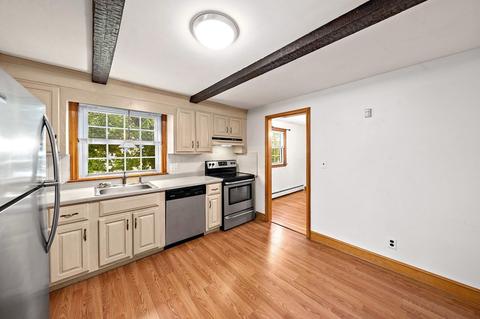 104 West, Reading, MA 01867 photo 2