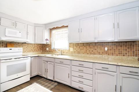 52 Gee, Gloucester, MA 01930 photo 4